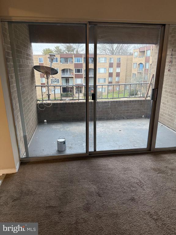 Building Photo - 418 Girard St