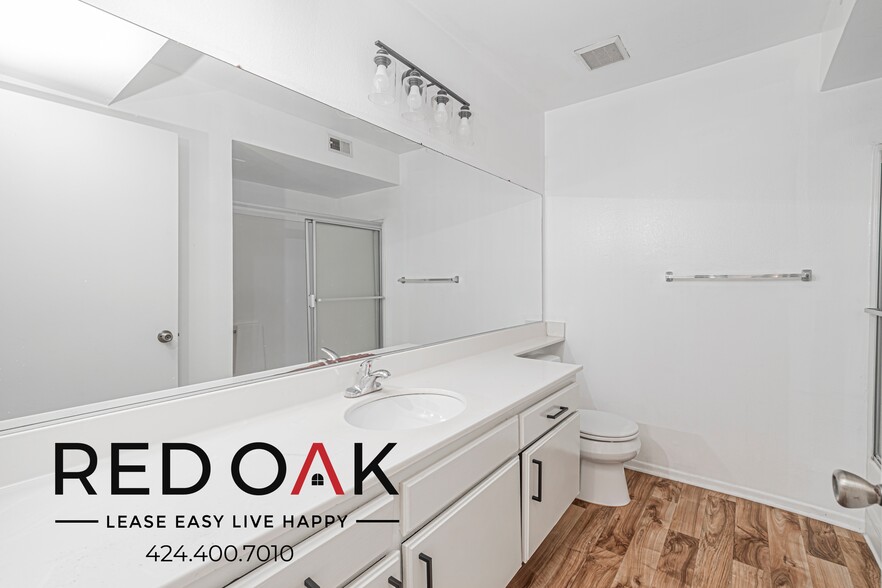 Building Photo - 7025 Vassar Ave