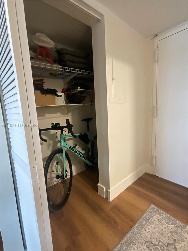 Building Photo - 1390 Ocean Dr