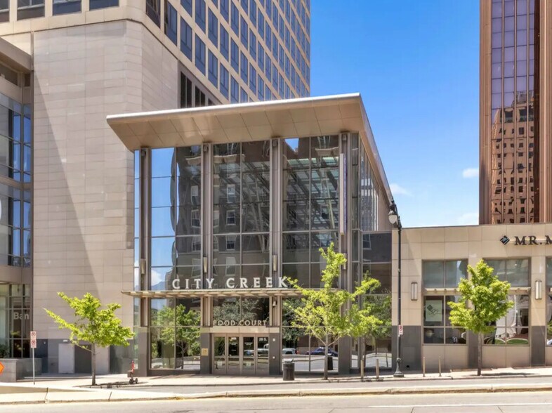 Building Photo - 29 S State St