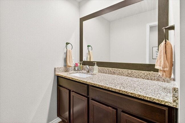 Building Photo - 8121 Cattlemen Dr