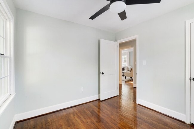 Building Photo - 3 Bedroom 1 Bathroom Home in Durham