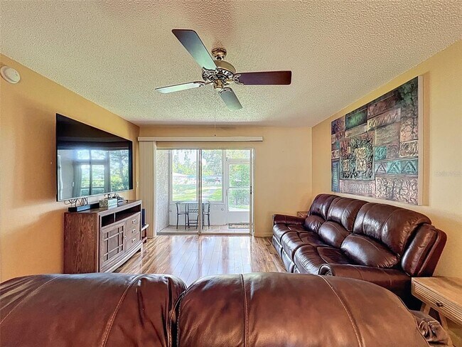 Building Photo - 6533 Spring Flower Dr