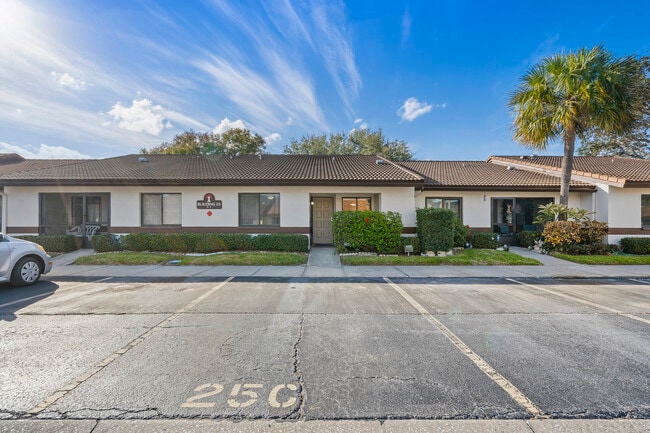 Building Photo - 7360 Ulmerton Rd