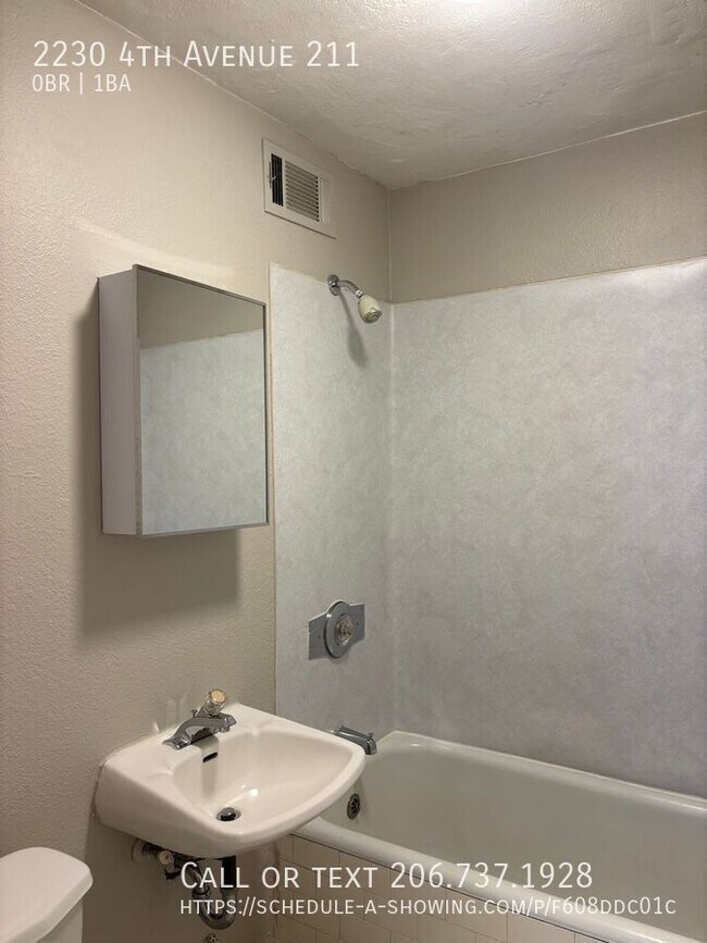 Building Photo - 2230 4th Ave