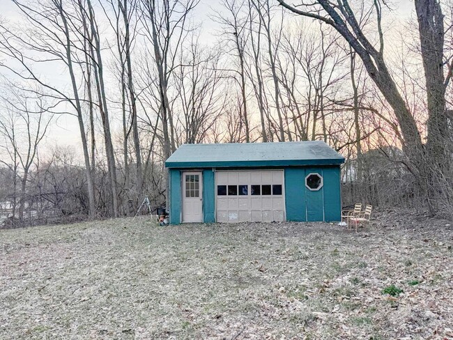Building Photo - 89 Kennard Rd