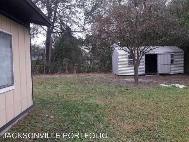 Building Photo - 6739 Daughtry Blvd S