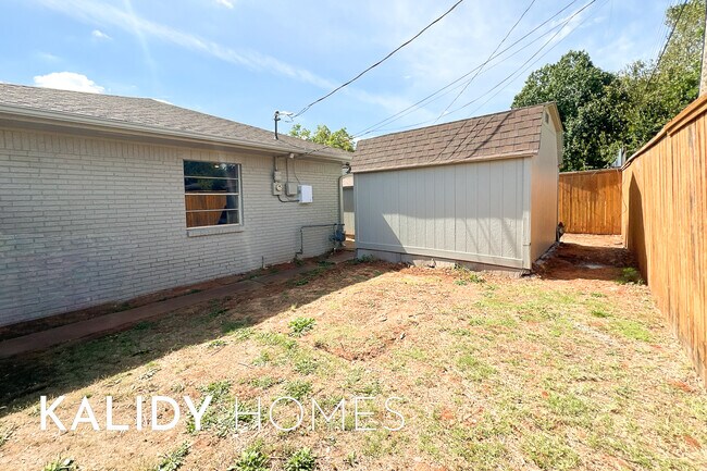 Building Photo - 4501 N Billen Ave