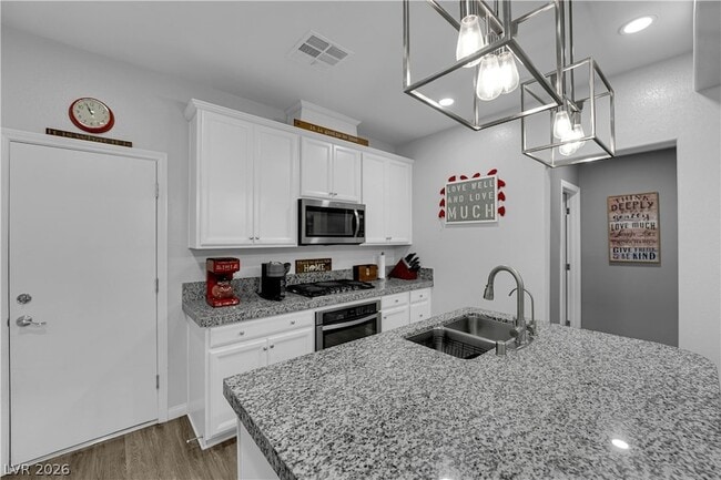 Building Photo - 160 Lomita Heights Dr