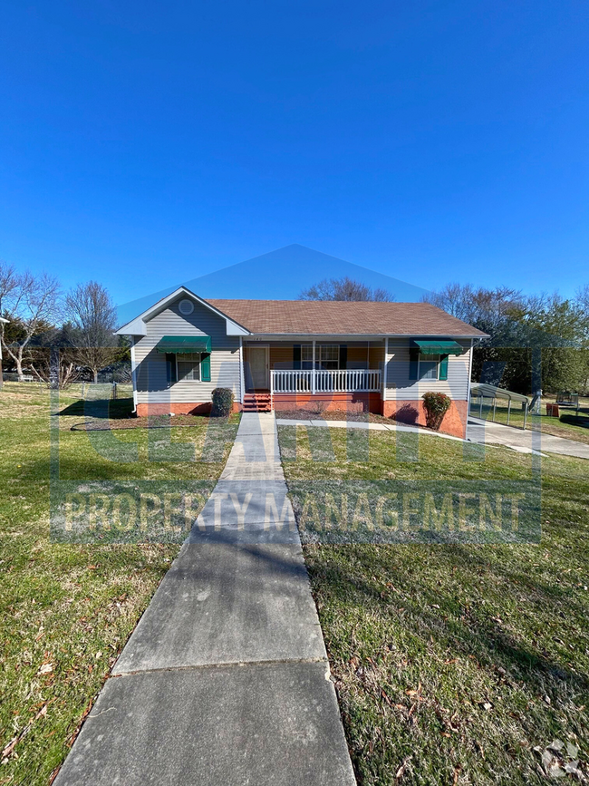 Building Photo - Unique three bedroom!