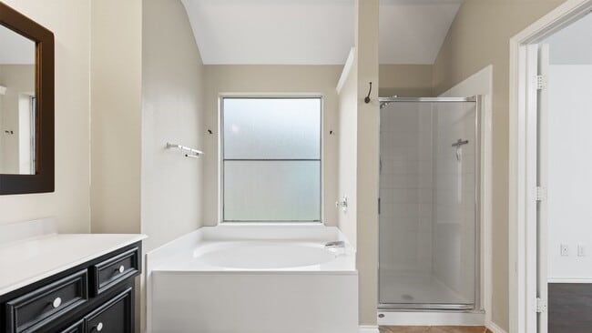 Building Photo - 22848 Lantern Hills Dr