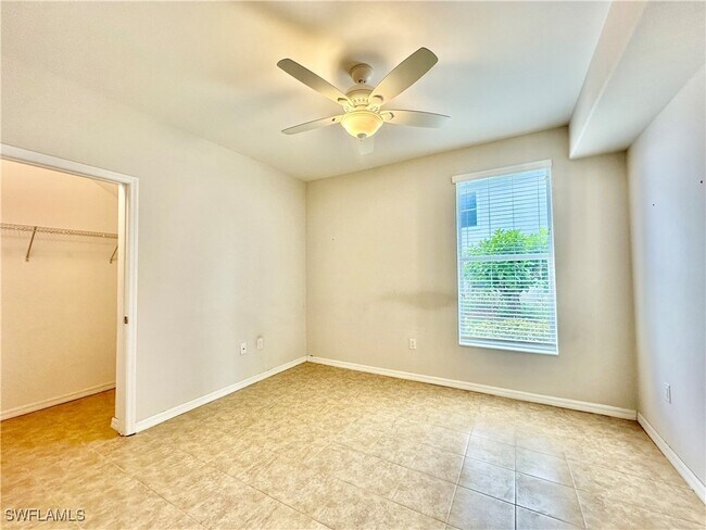 Building Photo - 1345 Henley St