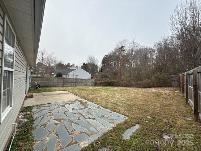 Building Photo - 1520 Bear Brook Dr