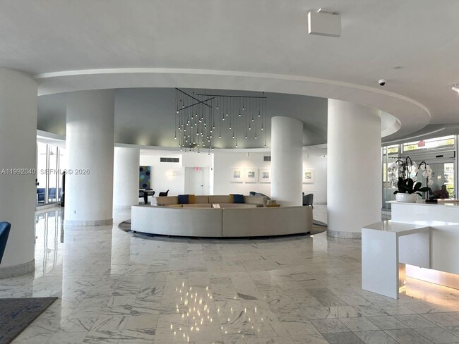 Building Photo - 1000 West Ave