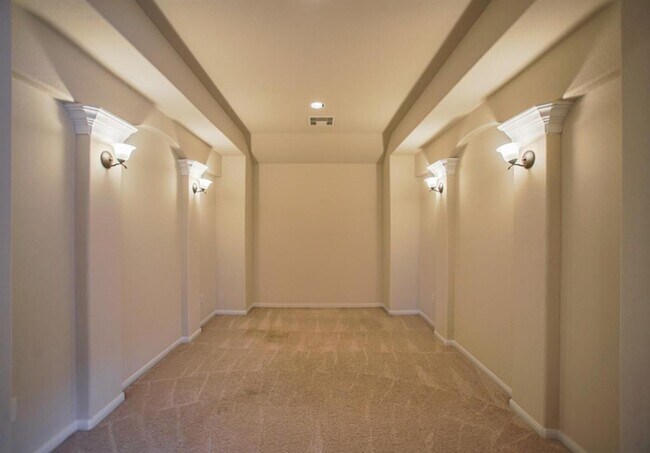 Building Photo - 27326 Pendleton Trace Dr