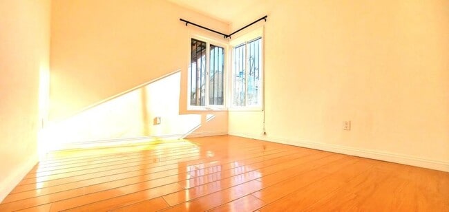 Building Photo - 3106 San Pierre Dr