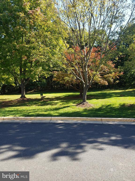 Building Photo - 5732 Lofthill Ct