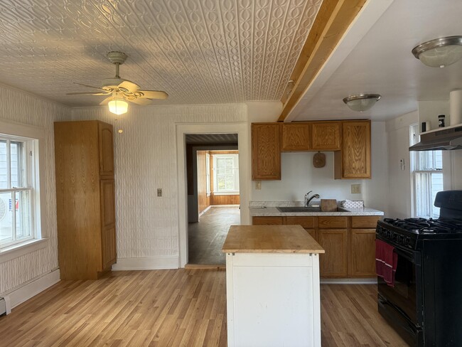 Building Photo - 1715 Co Rd 11