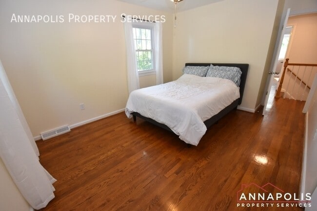 Building Photo - 112 Berrywood Dr