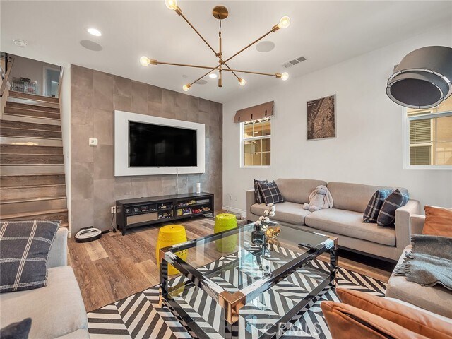 Building Photo - 12925 Waterlily Way