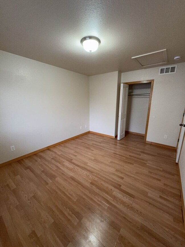 Building Photo - Move-In Ready Home in Wellington