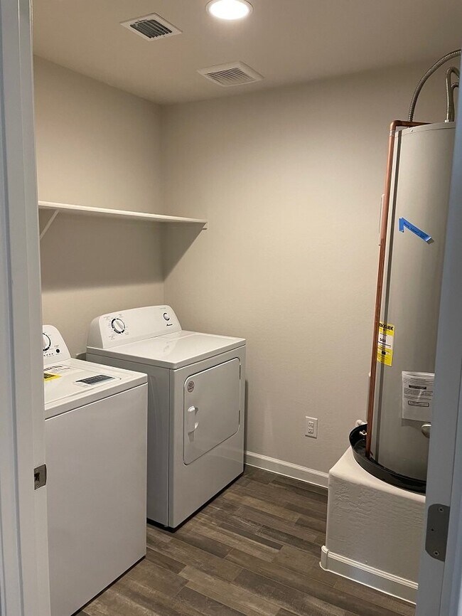 Building Photo - Georgeous 4bdrm/2bath Casa Grande Home for Rent!