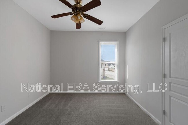 Building Photo - 50 Trinity Ln