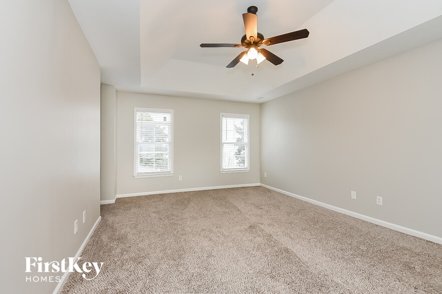 Building Photo - 112 Market Ln