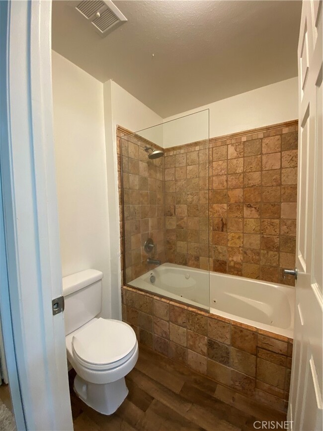 Building Photo - 5515 Canoga Ave