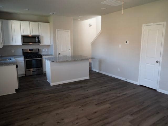 Building Photo - 2533 Sturgeon Wy