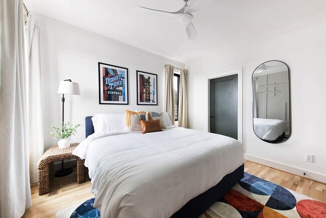 Building Photo - 761 Lynwood Ave