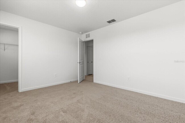 Building Photo - 11216 Sycamore Glen Loop