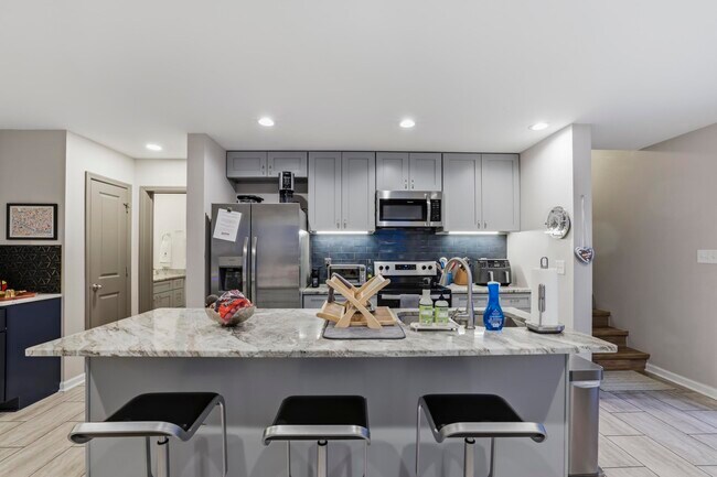 Building Photo - 1241 N Bronough St