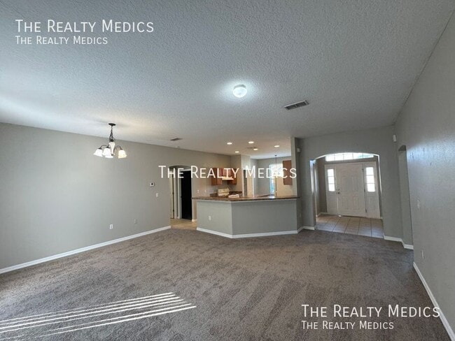 Building Photo - 447 Cierra Oaks Cir