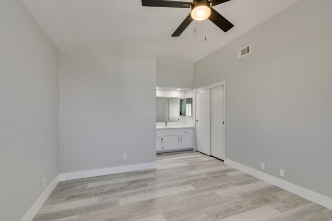 Building Photo - 3-Bedroom Dream Home in Green Valley