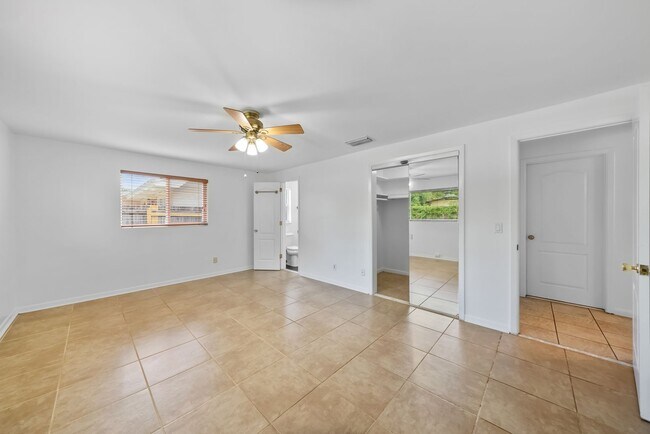 Building Photo - Move In Ready 3/2