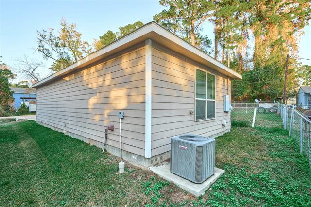 Building Photo - 9992 Calendar St