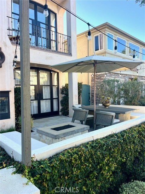 Building Photo - 412 Acacia Ave