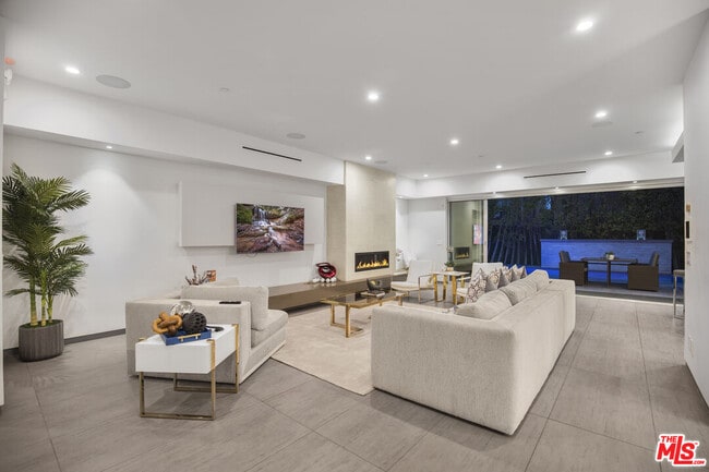 Building Photo - 6379 Colgate Ave