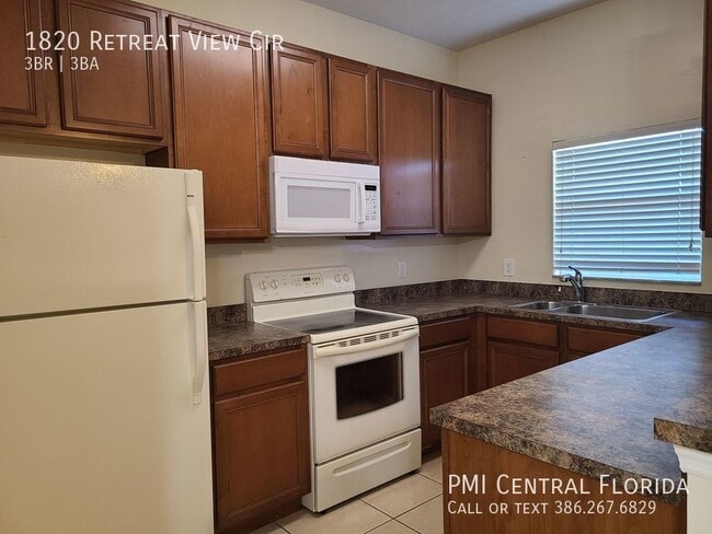 Building Photo - 1820 Retreat View Cir