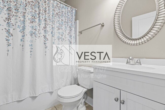 Building Photo - 4 Lola Lilly Pl