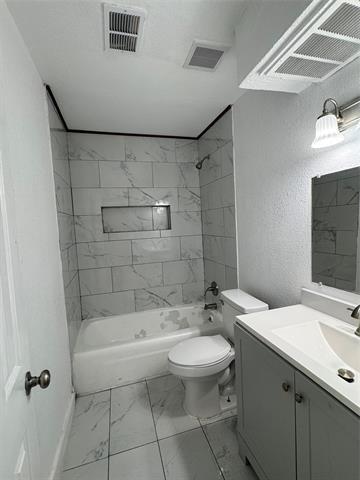 Building Photo - 3549 Rio Grande Cir