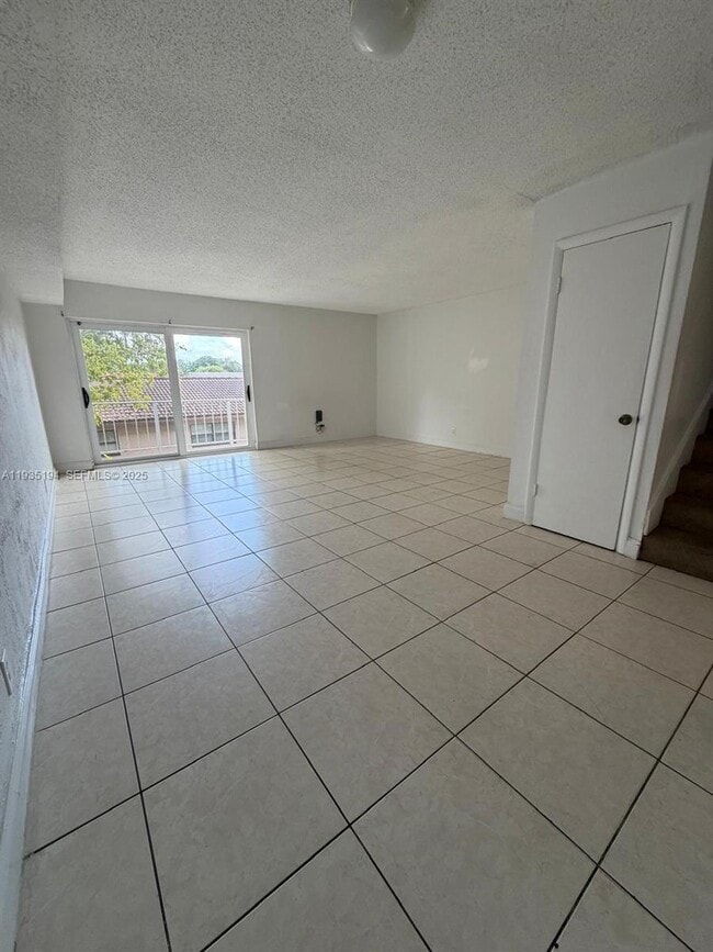 Building Photo - 3751 NW 115th Way