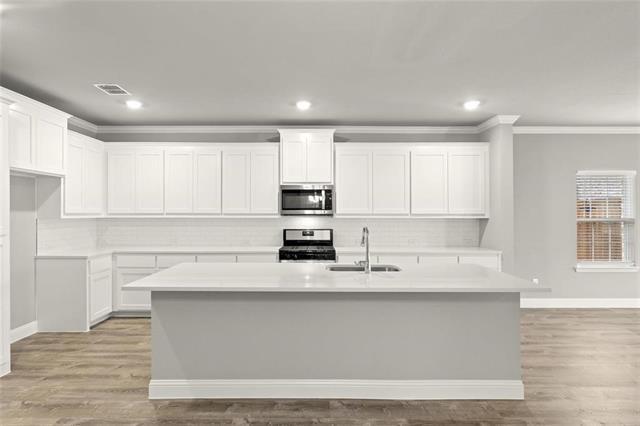 Building Photo - 304 Community Dr