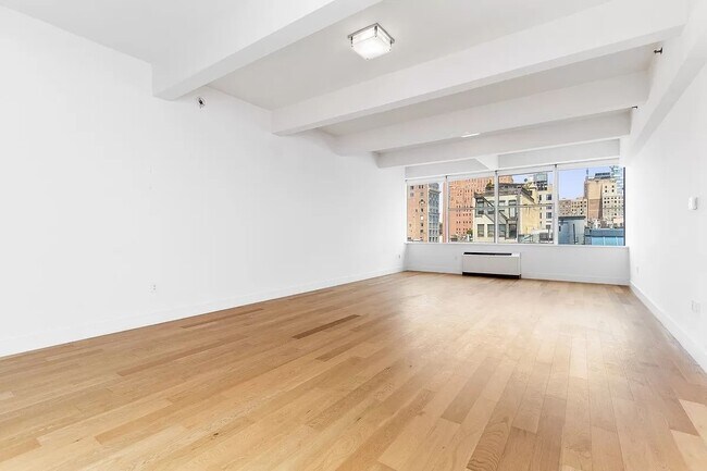 Primary Photo - 53 Park Place