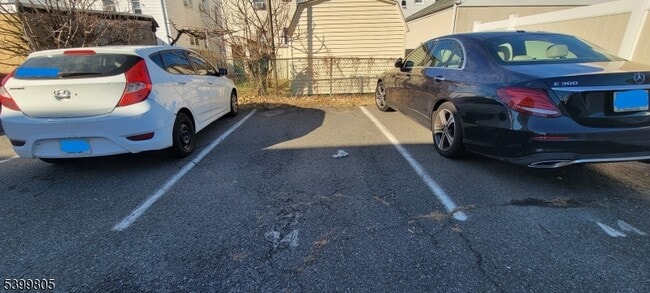 Building Photo - 17 Cuozzo St