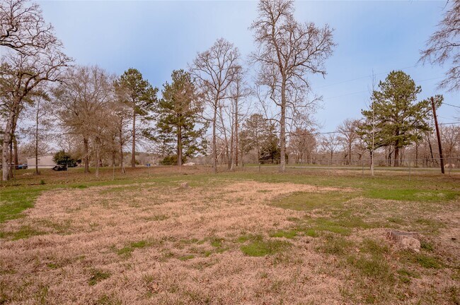 Building Photo - 4 Barre Ln