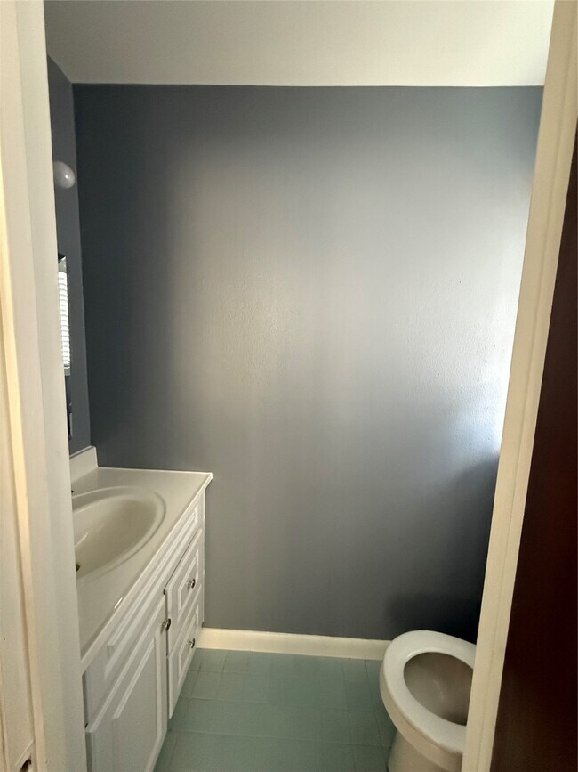 Building Photo - 7945 Cedel Dr