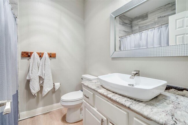 Building Photo - 106 Rupen Ct