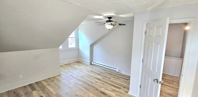 Building Photo - Spacious 4-Bedroom Home with 3-Car Garage, Deck & More!!